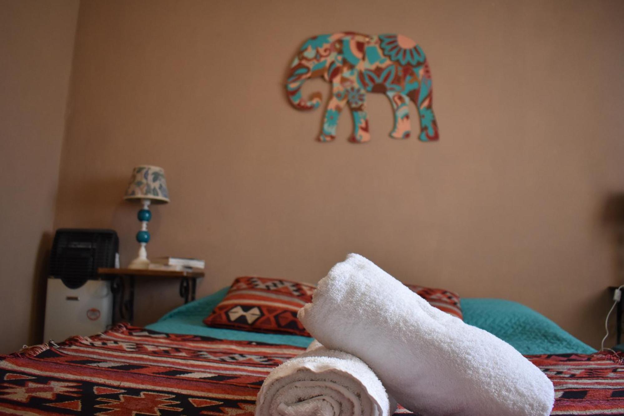 Hotel Cabanas Aparts Tierra De Glaciares เอลกาลาฟาเต ภายนอก รูปภาพ